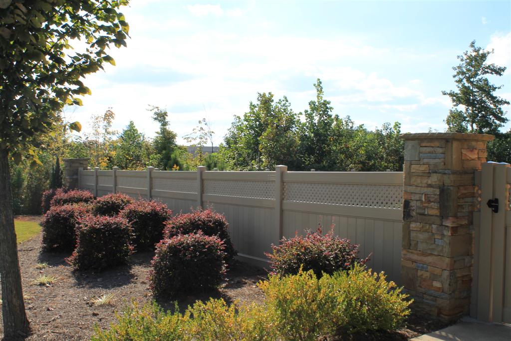 木塑圍欄防止過早老化的妙招